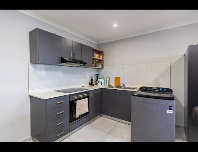 3 BEDROOM APARTMENT TO LET IN PARKLANDS